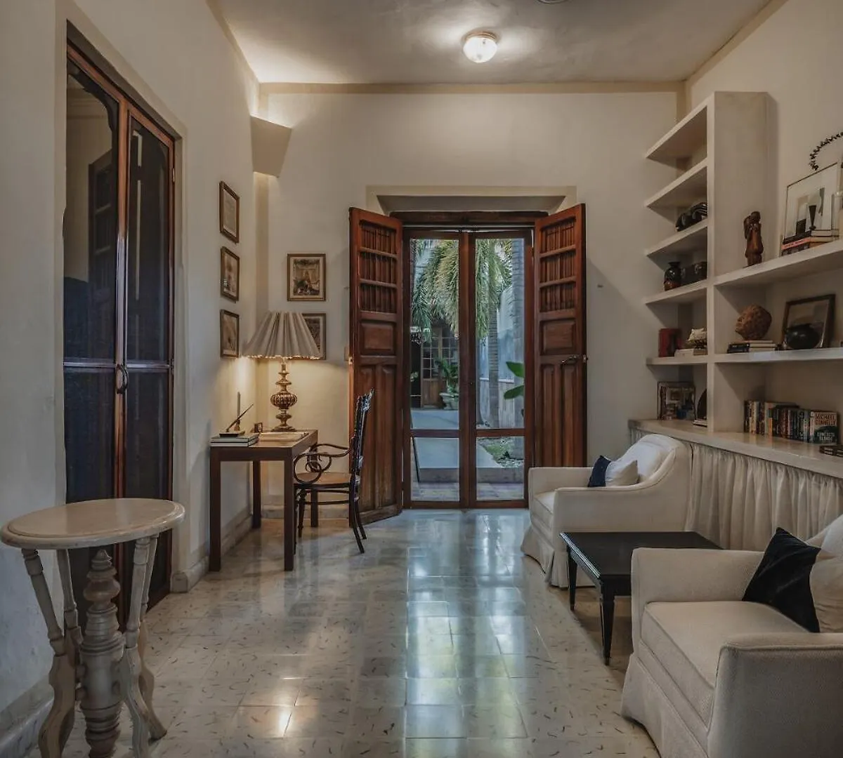 Casa Los Amigos Centro Мерида Дом отдыха